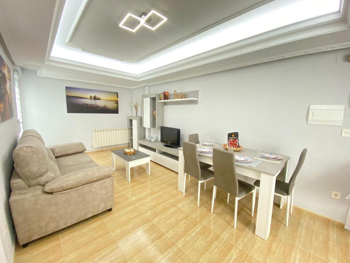 Vivienda En Pleno Centro! Calle Doctrinos 3 Salamanca Kültér fotó